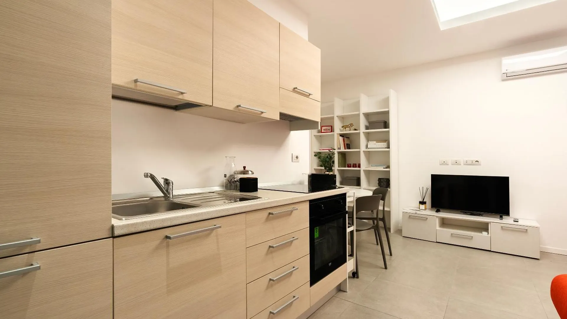 Santa Tecla Living Parini 9 Apartment Milan Italy